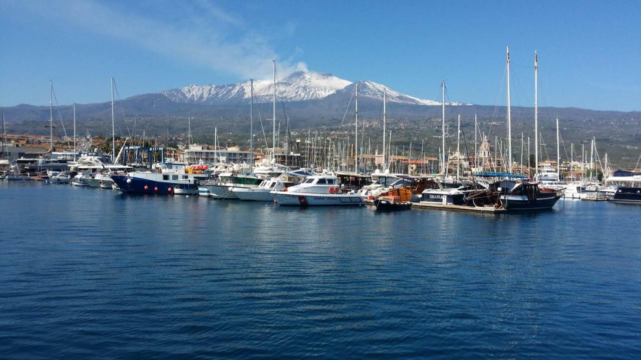 里波斯托Casa Donna Rosaria Tra Etna E Taormina公寓 外观 照片