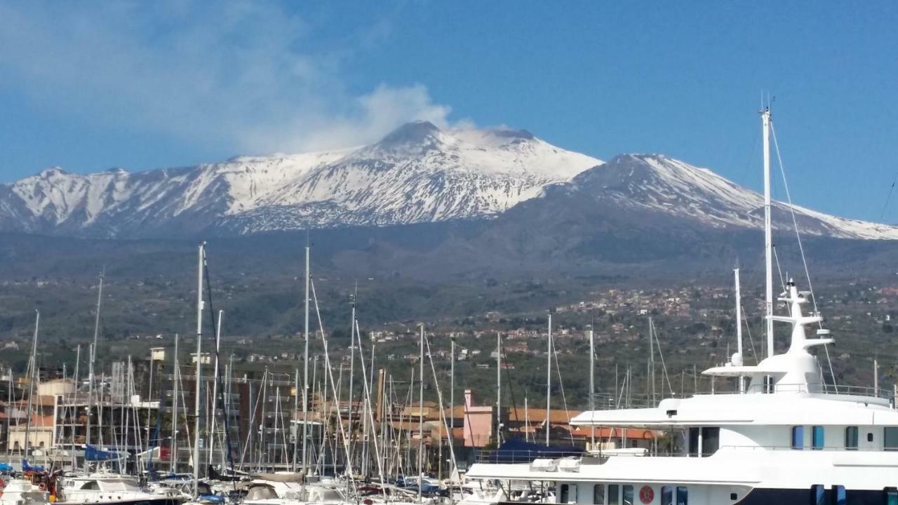 里波斯托Casa Donna Rosaria Tra Etna E Taormina公寓 外观 照片