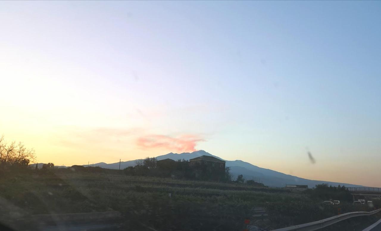 里波斯托Casa Donna Rosaria Tra Etna E Taormina公寓 外观 照片